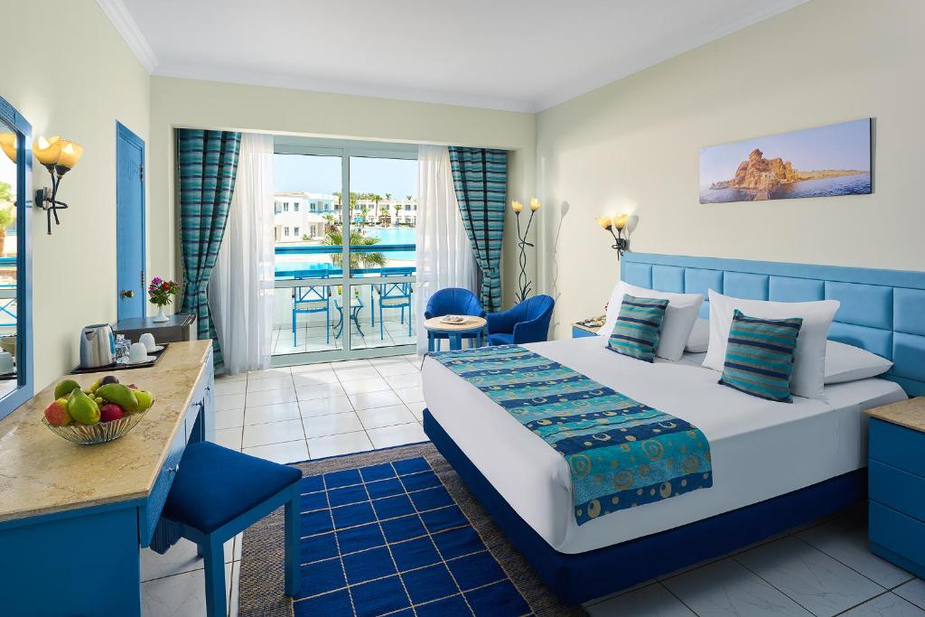 dal travel Dreams Vacation Resort