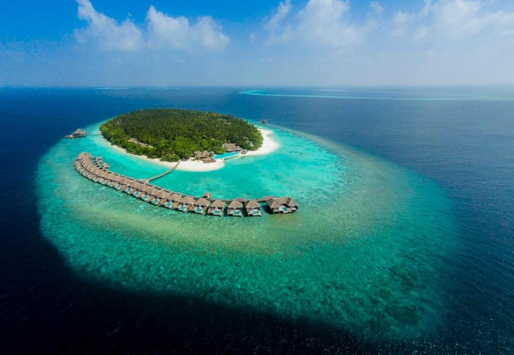 Dusit Thani Resort Maldives
