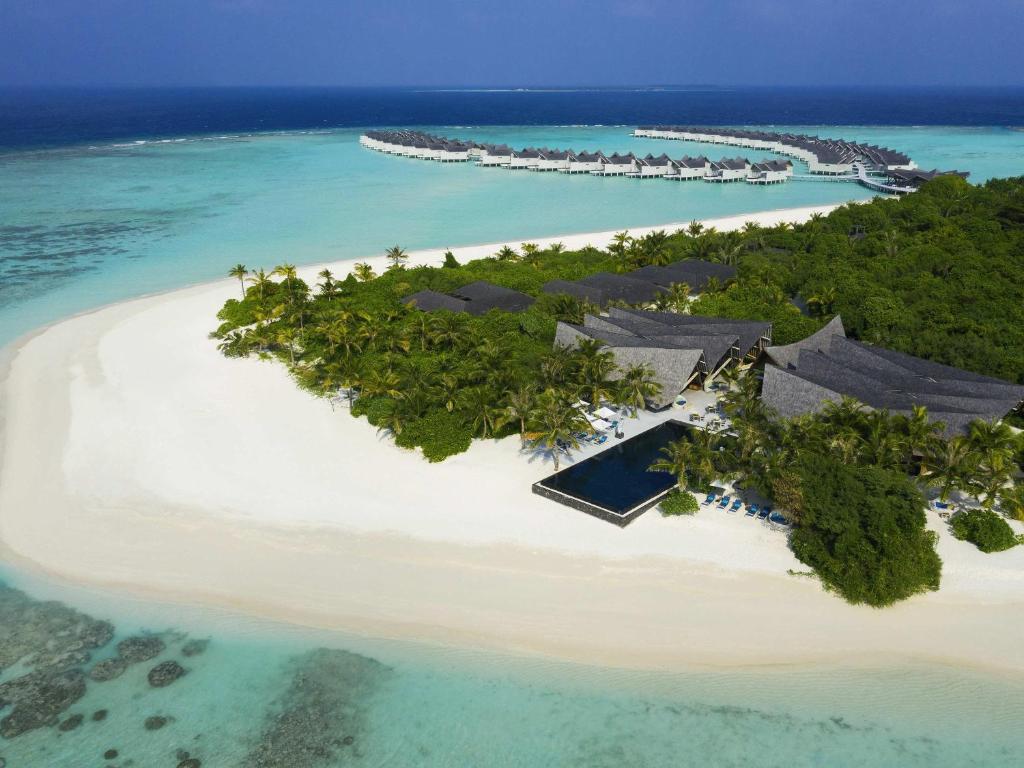 Movenpick Kuredhivaru Resort