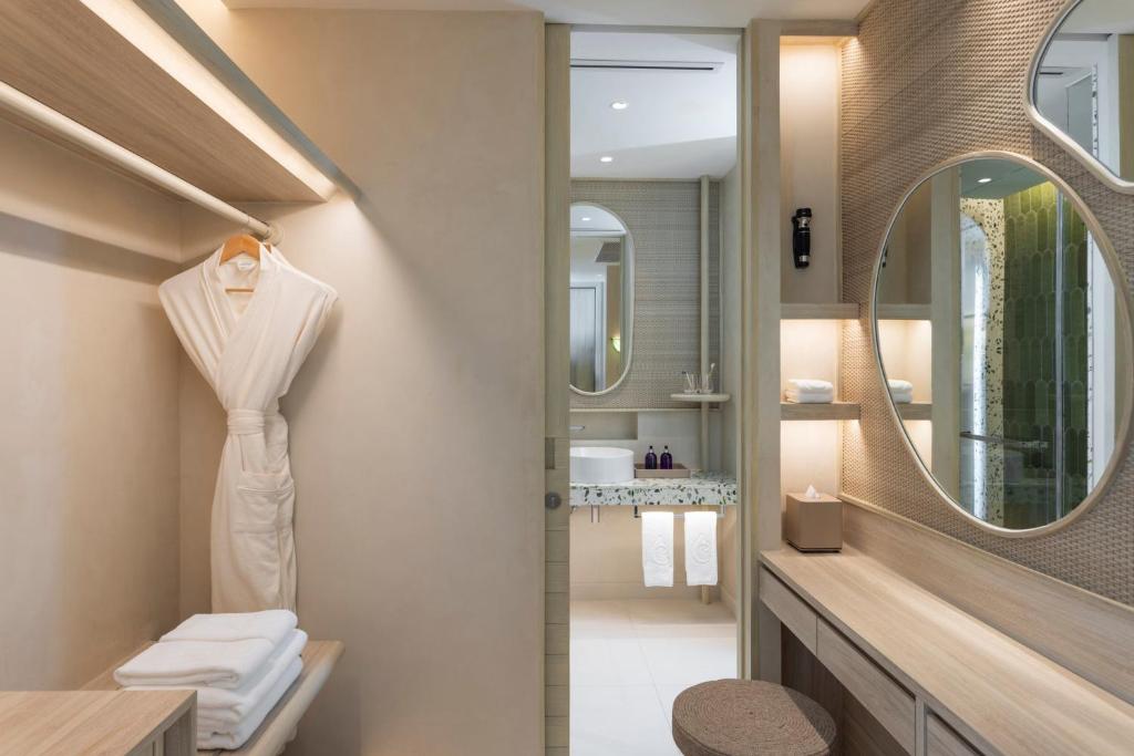 Centara Mirage Lagoon Resort Maldives