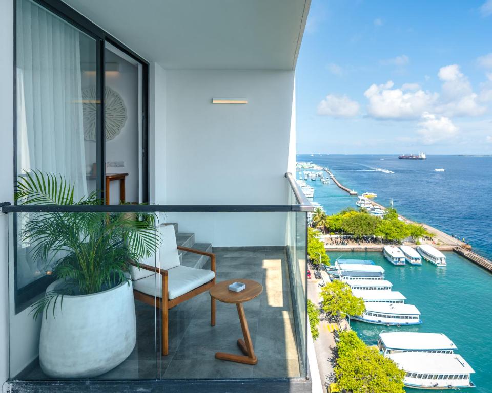 Hotel Barcelo Nasandhura Male