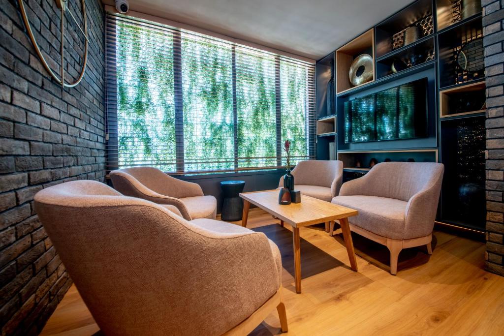 Liquid Hotel Apartments