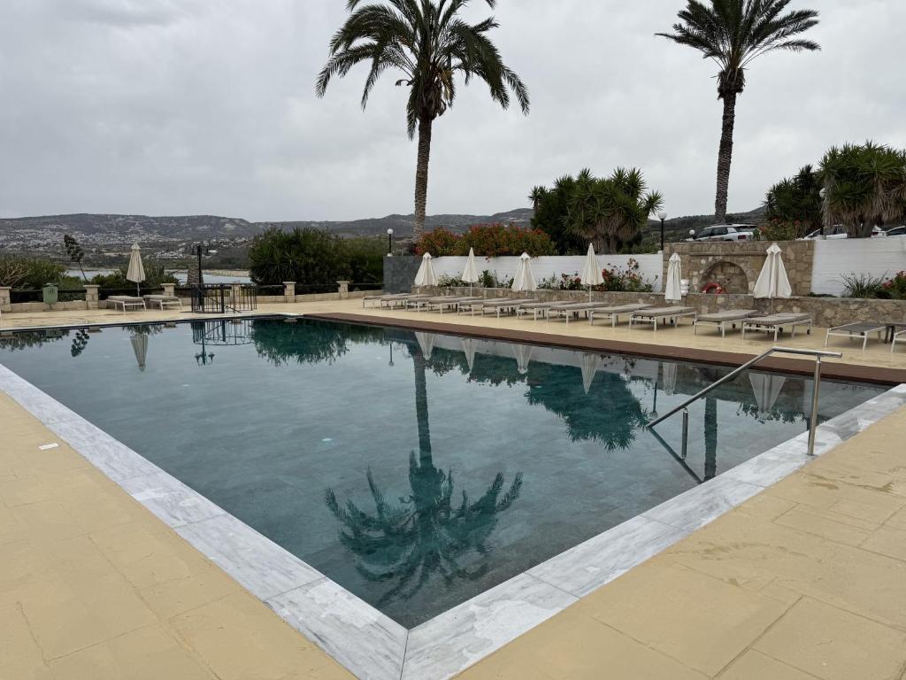 Vrachia Beach Hotel & Suites (Adults Only)