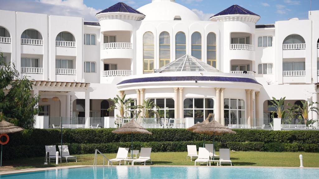 Hotel Royal Tulip Taj Sultan