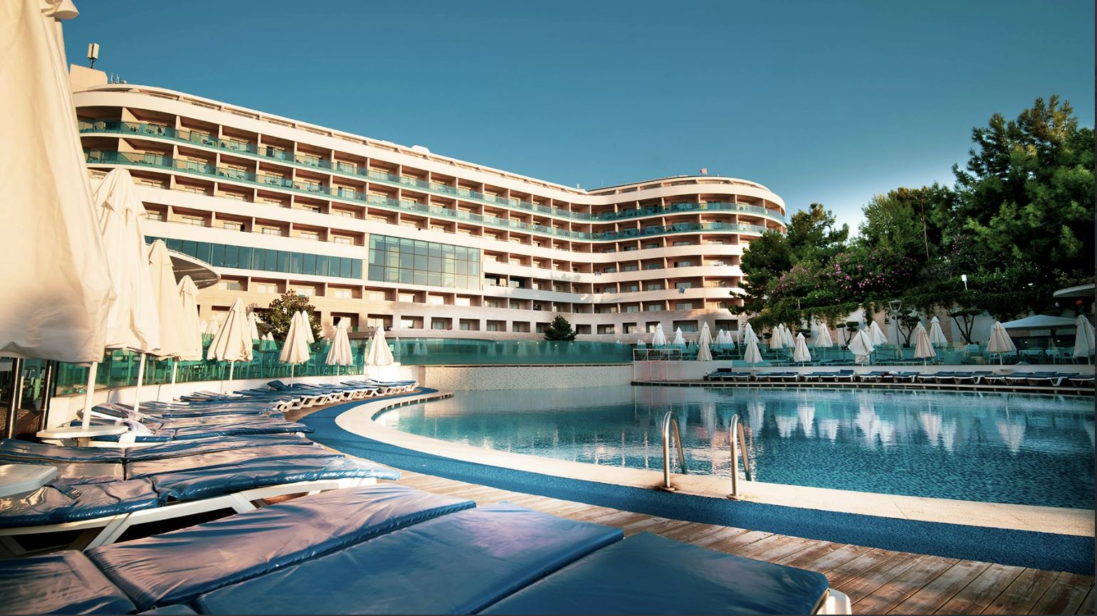 A Good Life Utopia Family Resort