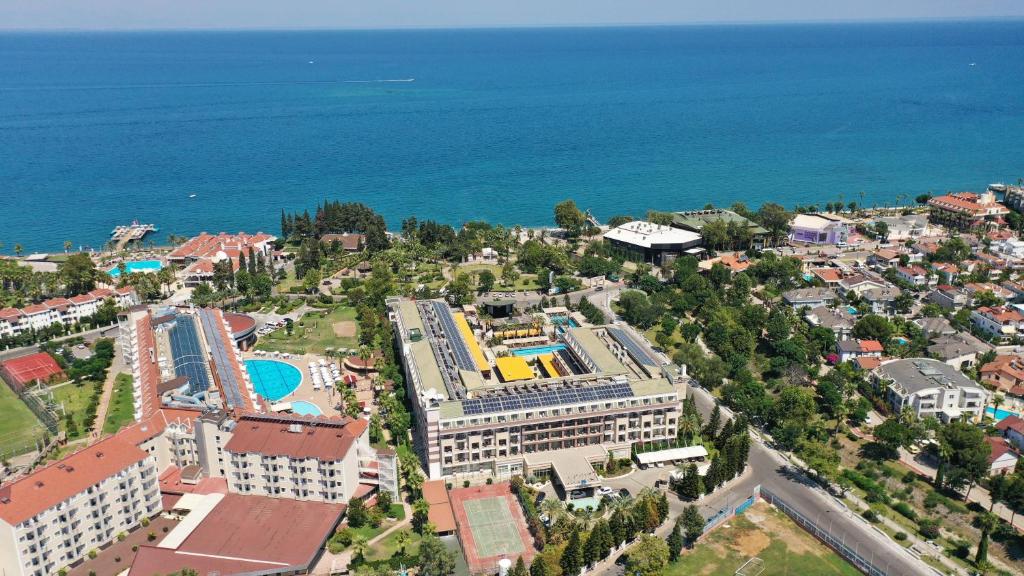 Crystal De Luxe Comfort Collection Resort (ex. Crystal De Luxe Resort And Spa)