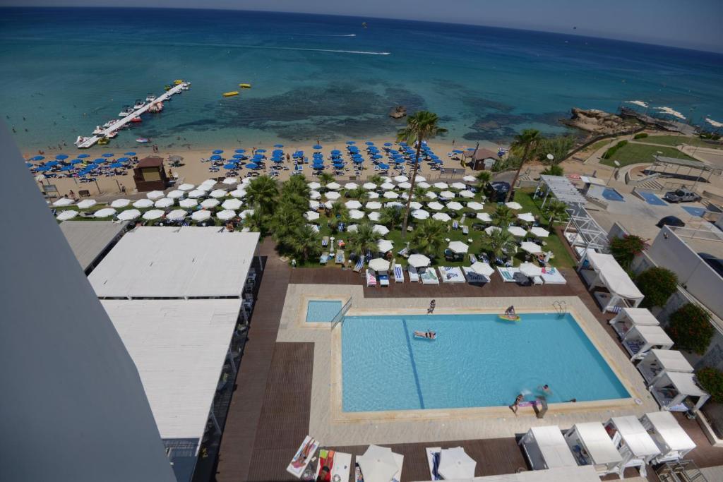 Hotel Silver Sands Beach