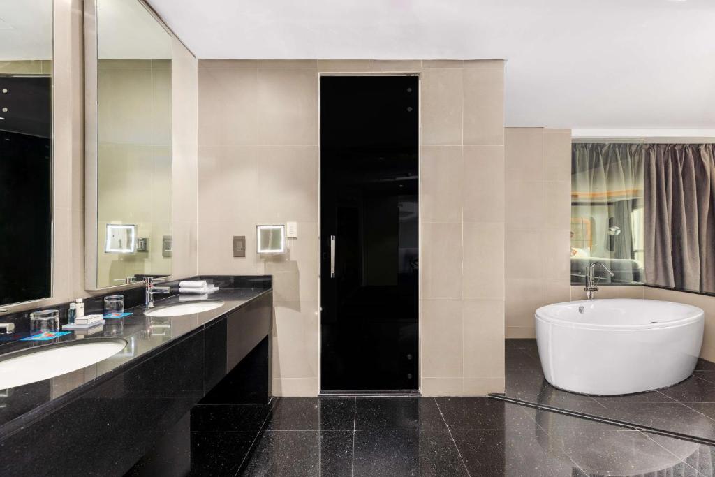 Hotel V Curio Collection by Hilton