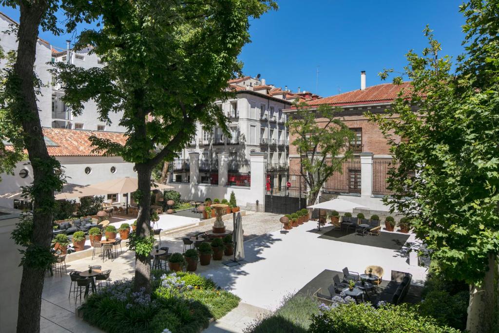 dal travel Palacio de los Duques Gran Melia - The Leading Hotels of the World