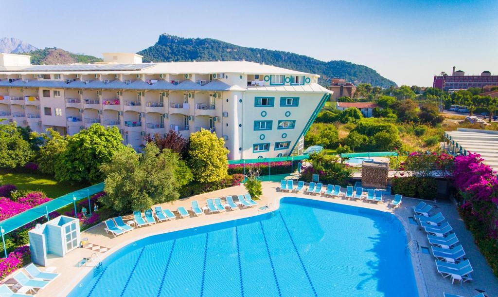 Miarosa Kemer Beach