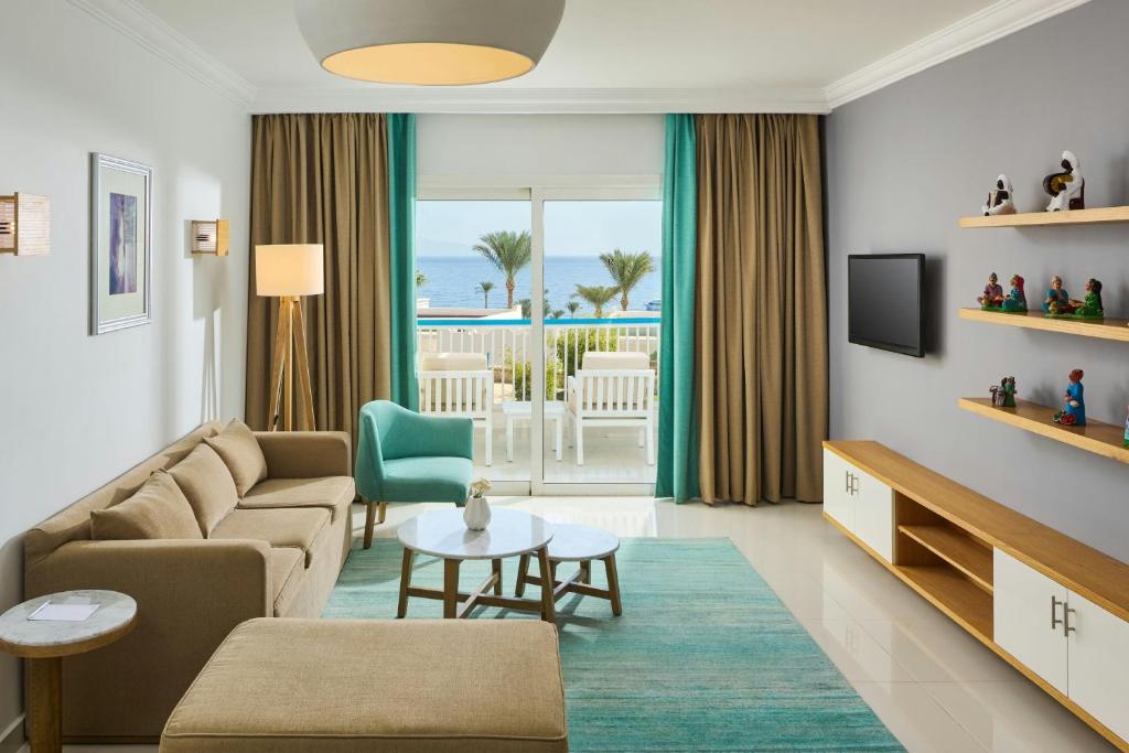 dal travel Renaissance Sharm El Sheikh Golden View Beach Resort