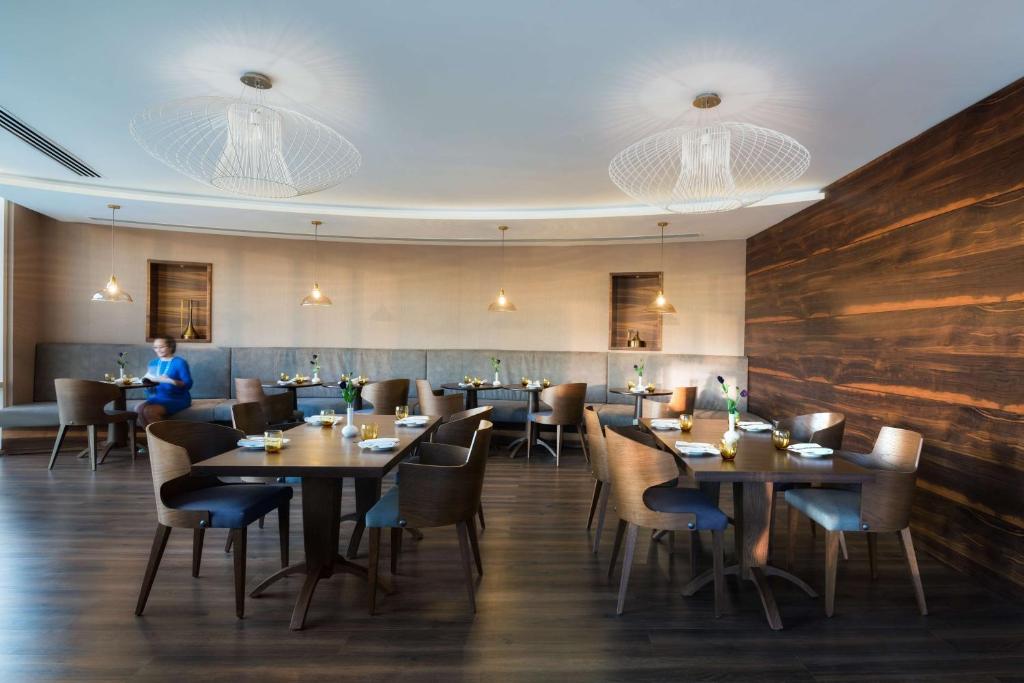 Hotel Radisson Blu Dubai Waterfront
