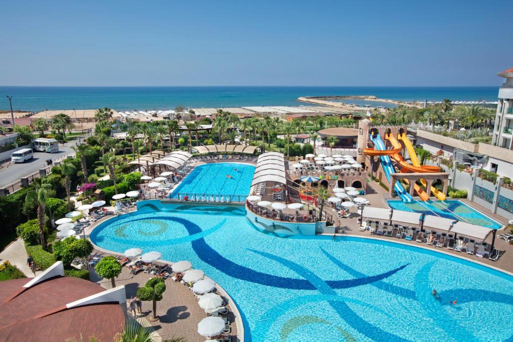 Aydinbey King's Palace & Spa Resort