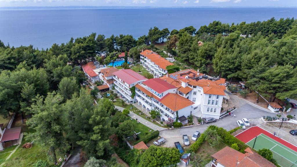 Hotel Porfi Beach