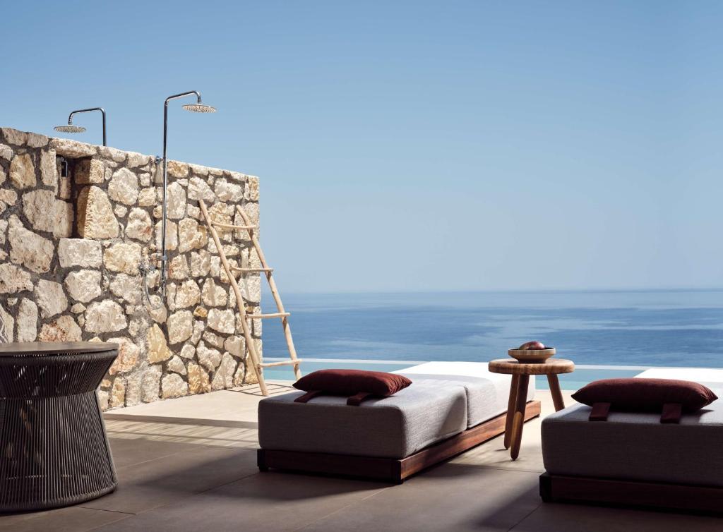 dal travel The Royal Senses Curio Collection by Hilton
