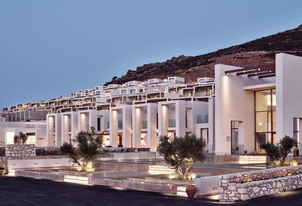 The Royal Senses Curio Collection by Hilton
