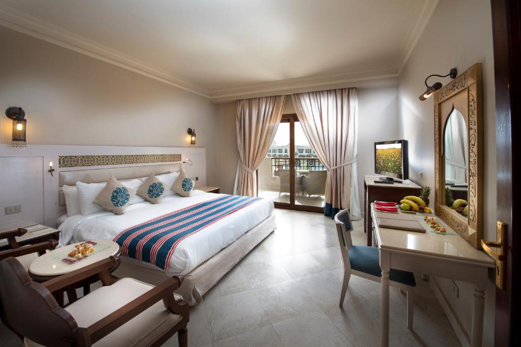 dal travel Sunrise Arabian Beach Resort