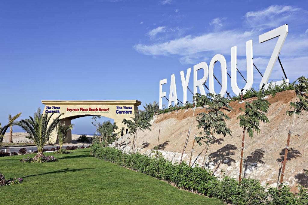 dal travel The Three Corners Fayrouz Plaza Beach Resort