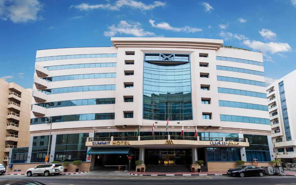 Hotel Landmark Summit