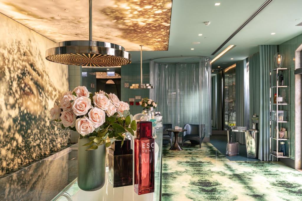 dal travel WC by The Beautique Hotels