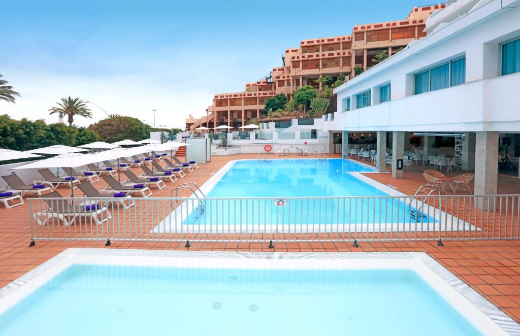 Hotel FERGUS Cactus Garden