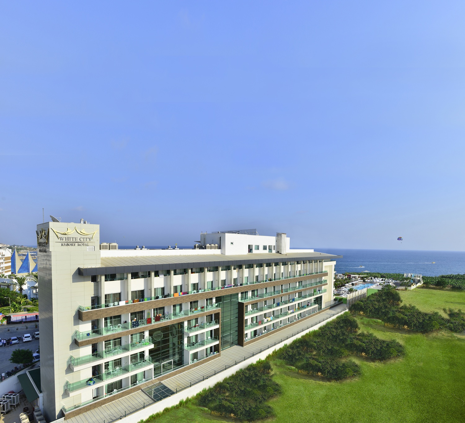 Hotel White City Resort