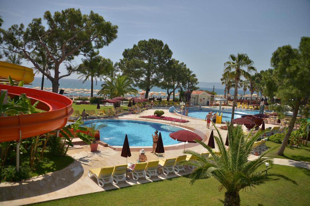 Club Boran Mare Beach Resort