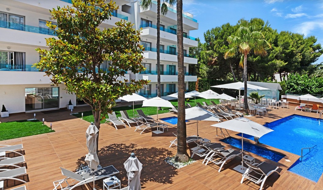 Metropolitan Juka Playa Aparthotel