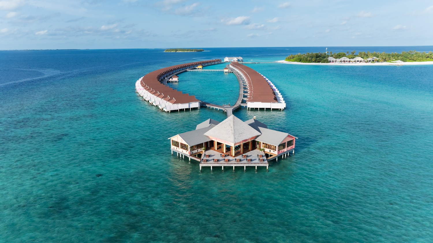 The Standard Huruvalhi Resort Maldives