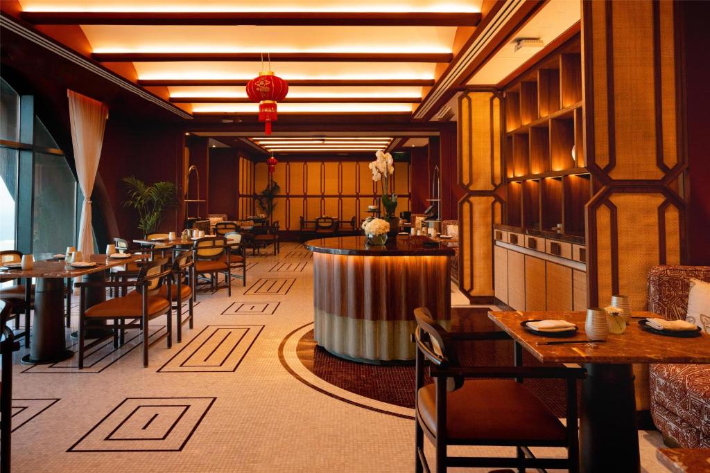 dal travel Hotel Waldorf Astoria Doha West Bay