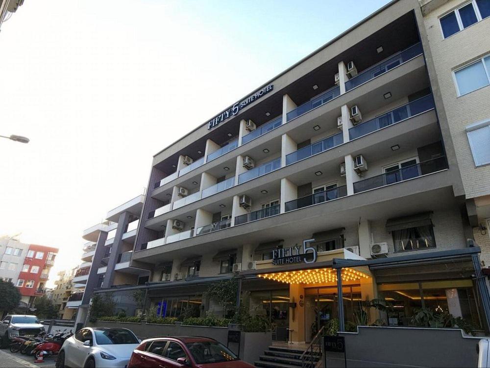 FIFTY5 Suite Hotel