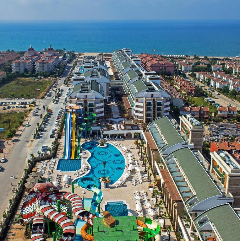 Crystal Waterworld Aqua Collection Resort
