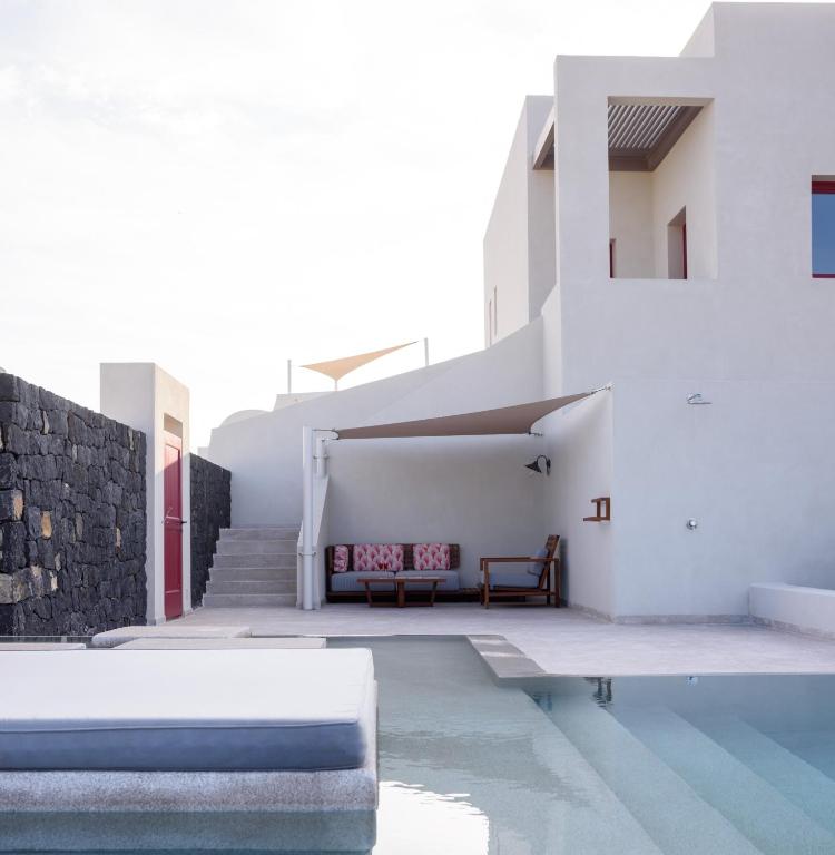 Potnia Theron Suites