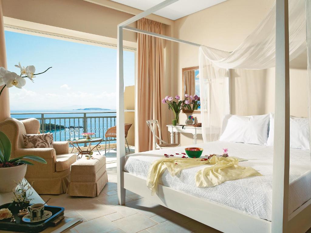 dal travel Grecotel Eva Palace Resort