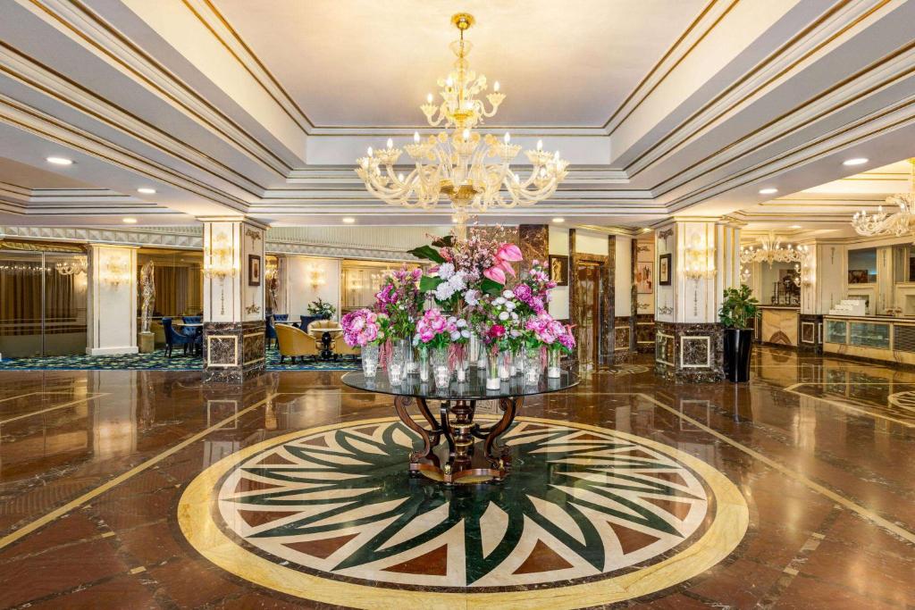dal travel Hotel Grand Regency Doha, Trademark Collection by Wyndham
