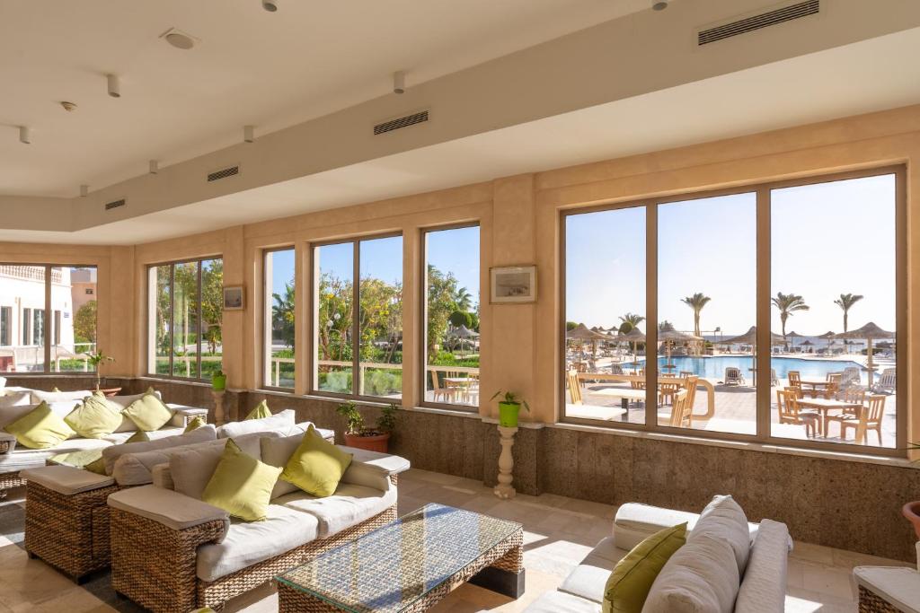 dal travel Shoni Bay Resort