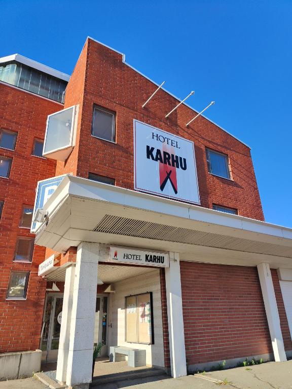 Charter Laponia - Hotel Karhu