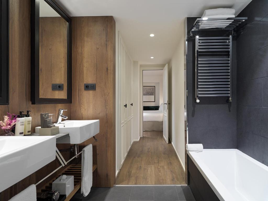 dal travel Hotel H10 Casanova