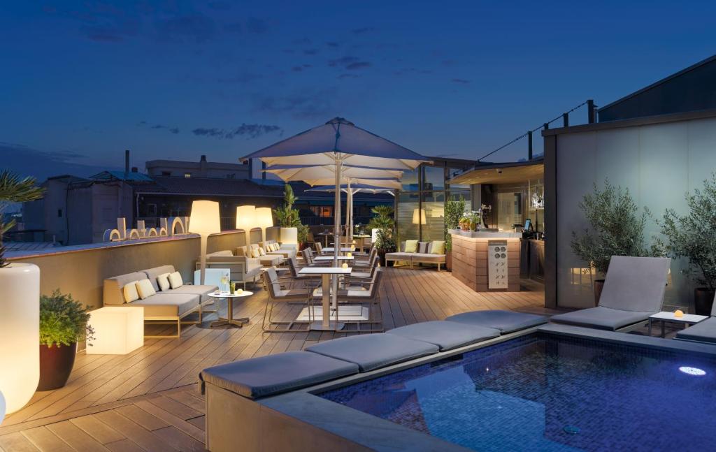 dal travel Hotel H10 Casanova