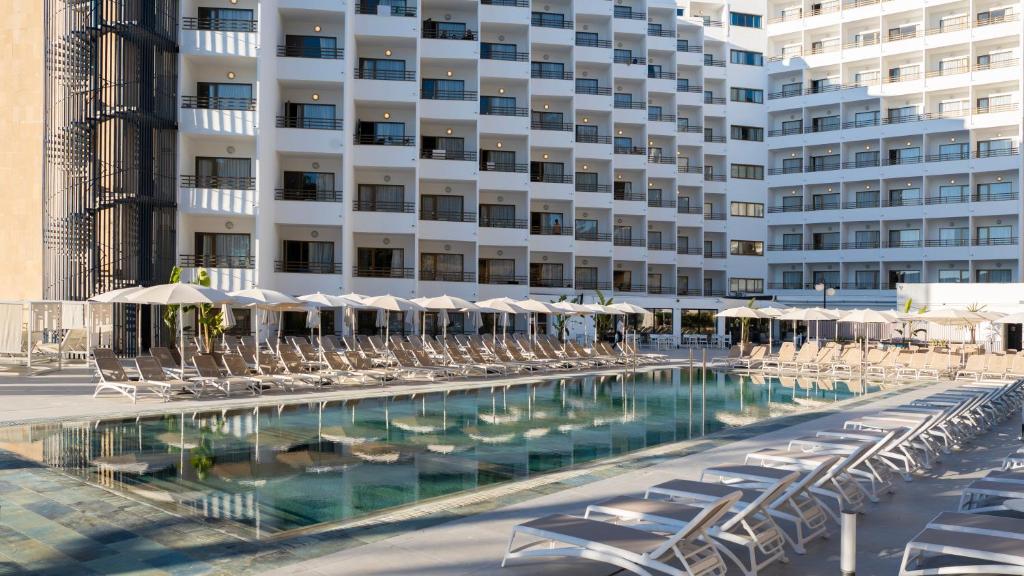 dal travel Hotel Vibra Beverly Playa