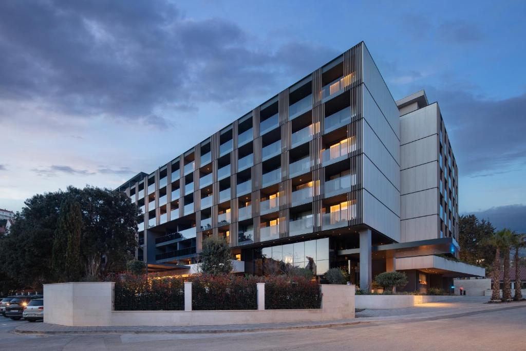 Hotel Sumratin