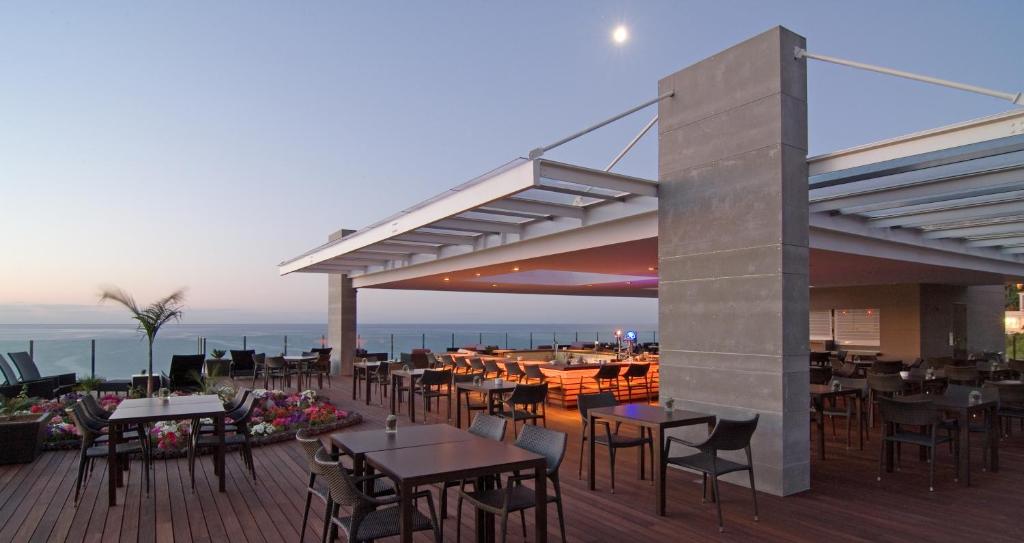 dal travel Pestana Carlton Madeira Premium Ocean Resort