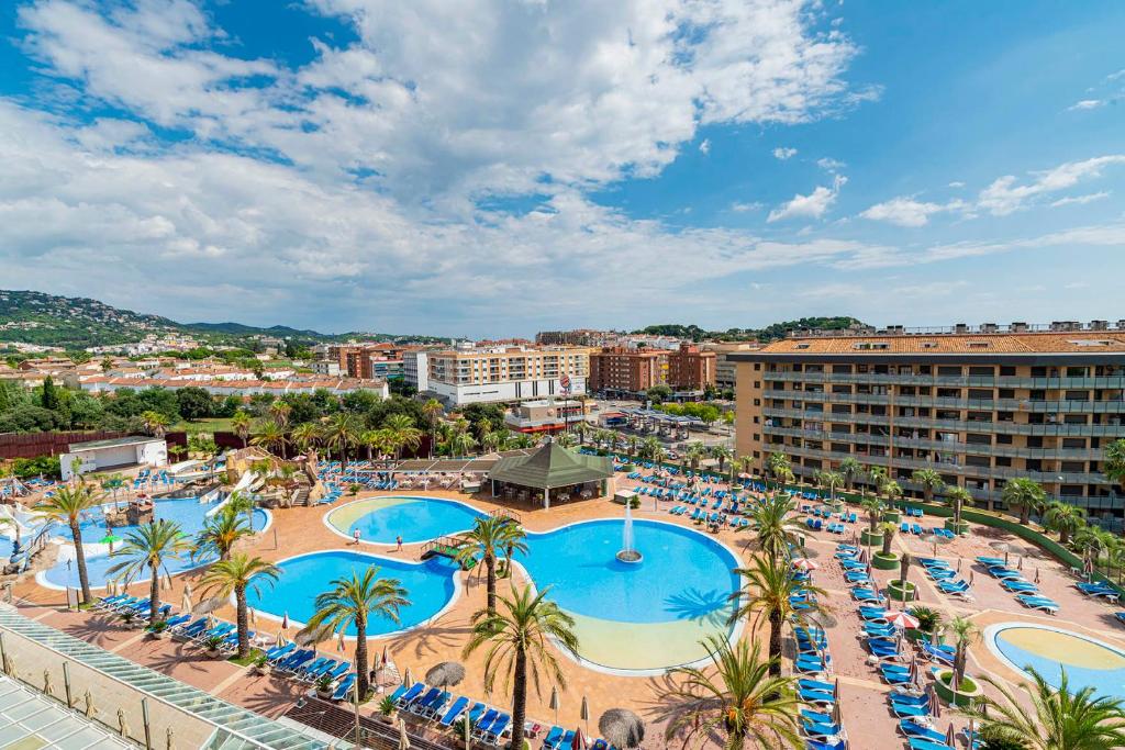 Costa Encantada Resort & Suites
