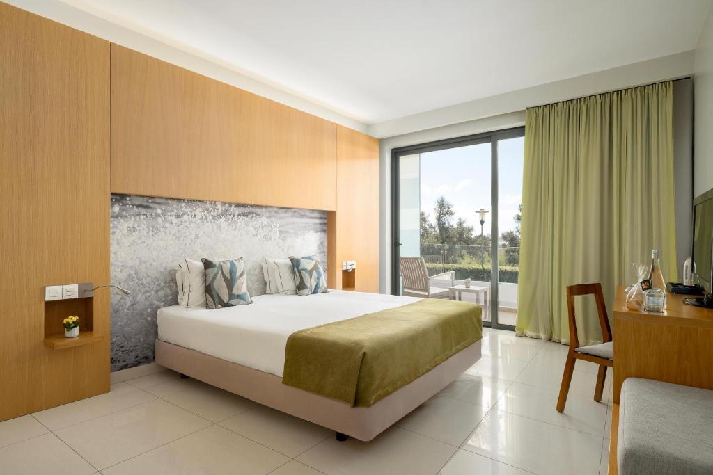 dal travel Agua Hotels Riverside