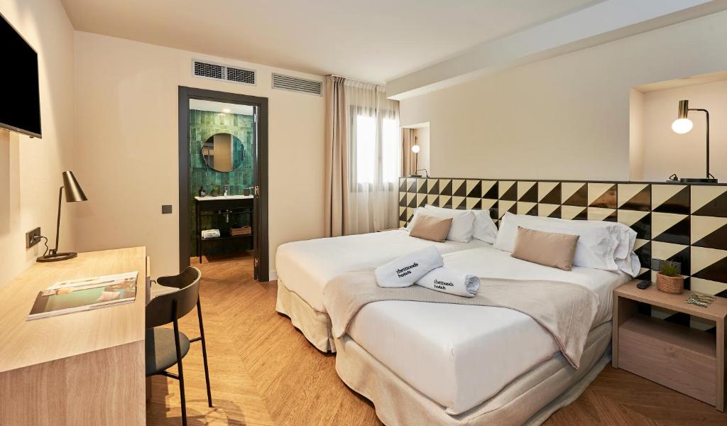 dal travel Hotel The Moods Oasis
