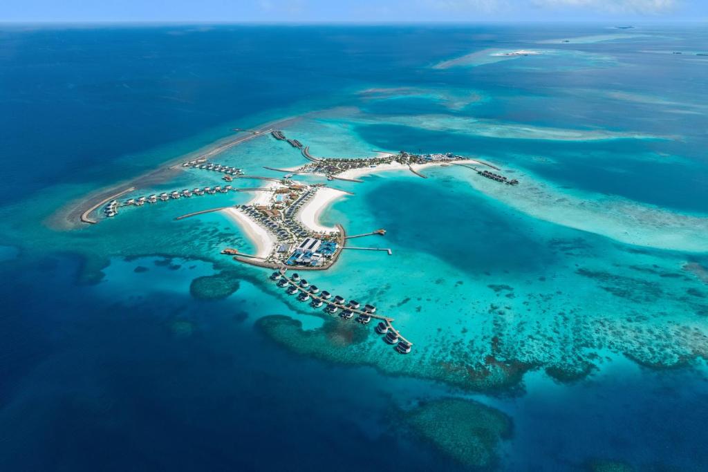 dal travel Centara Grand Lagoon Maldives