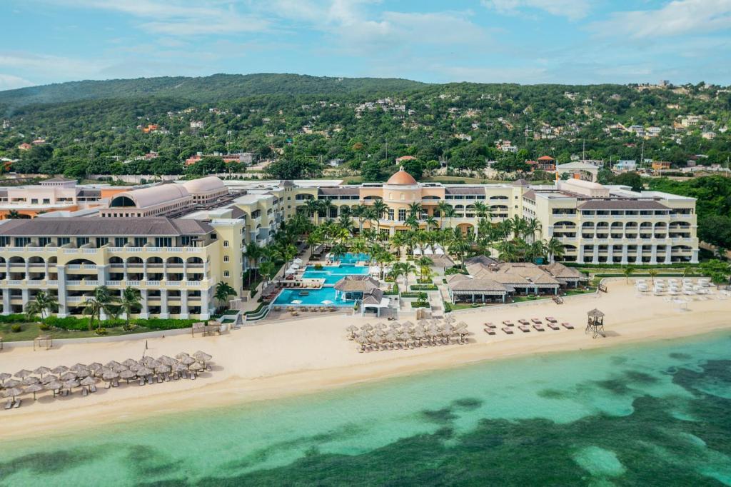Iberostar Grand Rose Hall