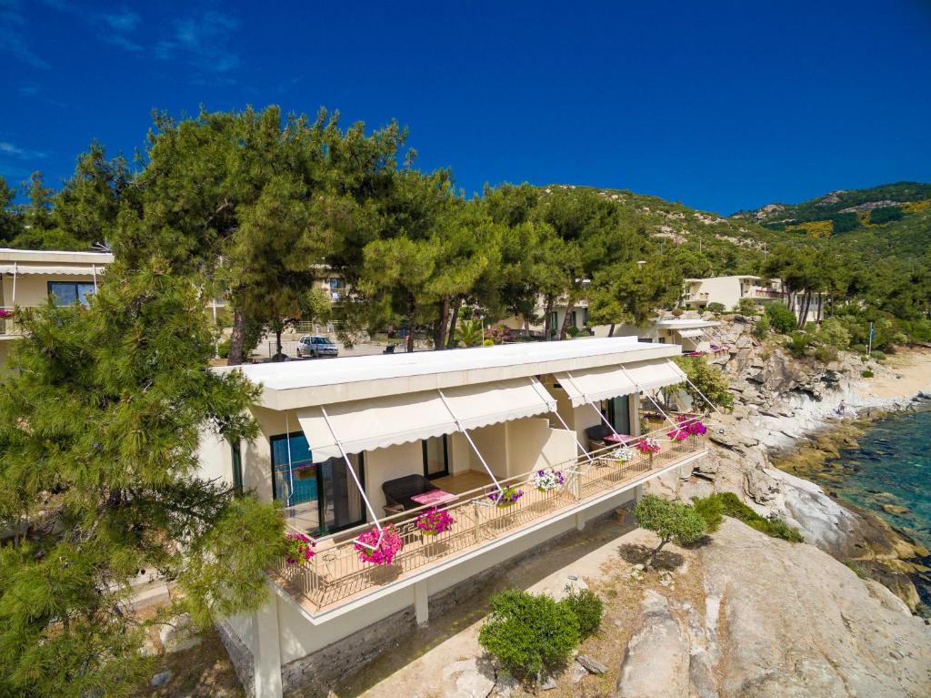 Tosca Beach Hotel