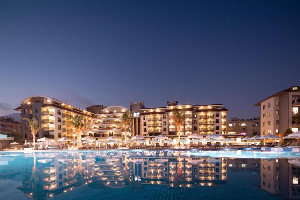 dal travel Hotel Green Garden Resort & Spa
