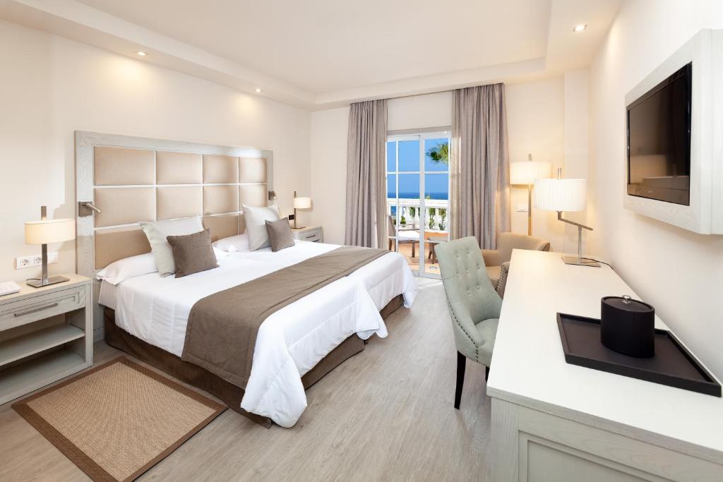 dal travel Hotel Riu Garoe
